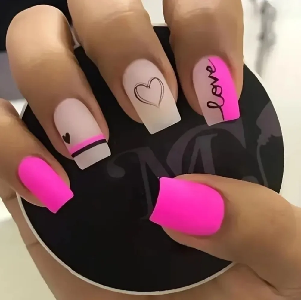 24 Pieces Fake Press On Nails